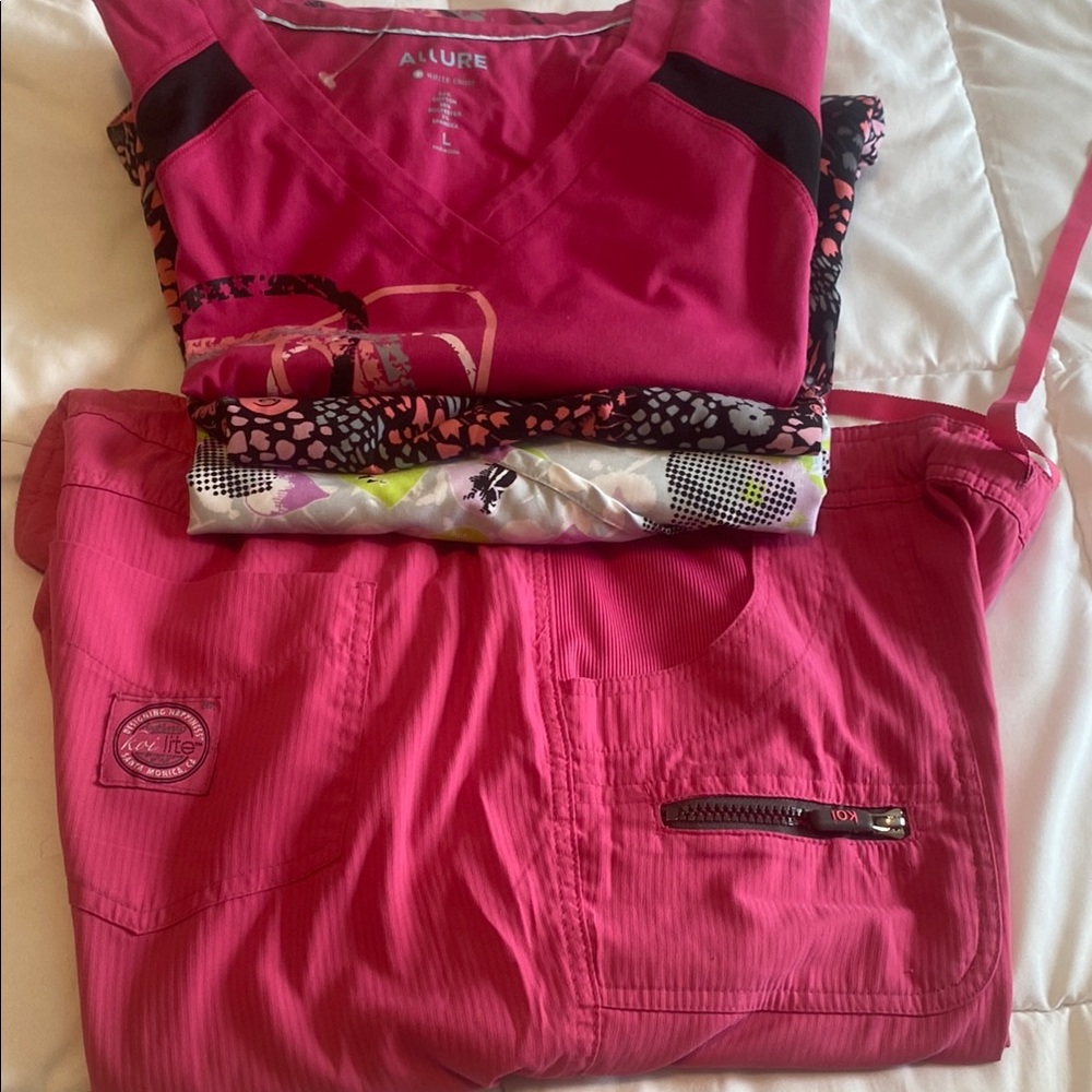 Allure Fuchsia and Black Activewear Ensemble